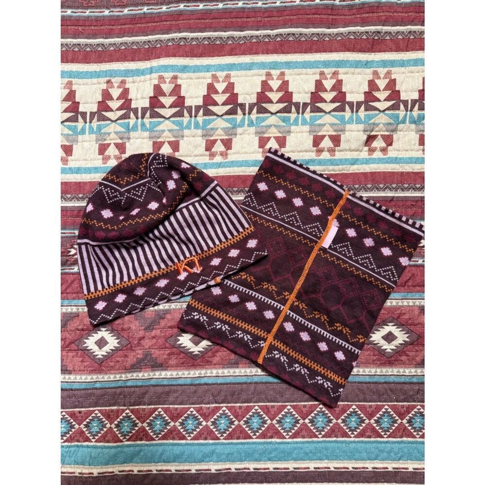 Kari Traa Maroon Beanie & Neck Warmer Set